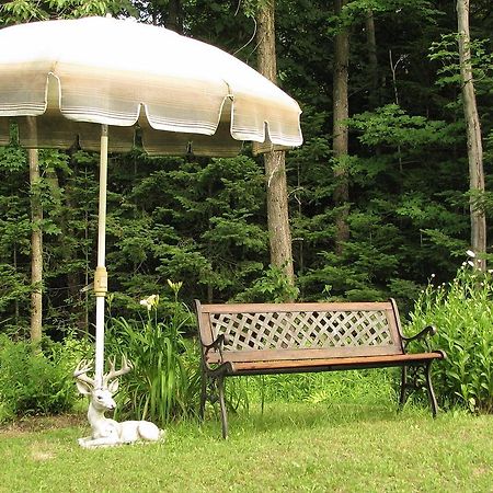Arkadia Eastman B&B Екстериор снимка