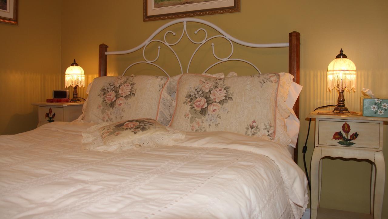 Arkadia Eastman B&B Екстериор снимка
