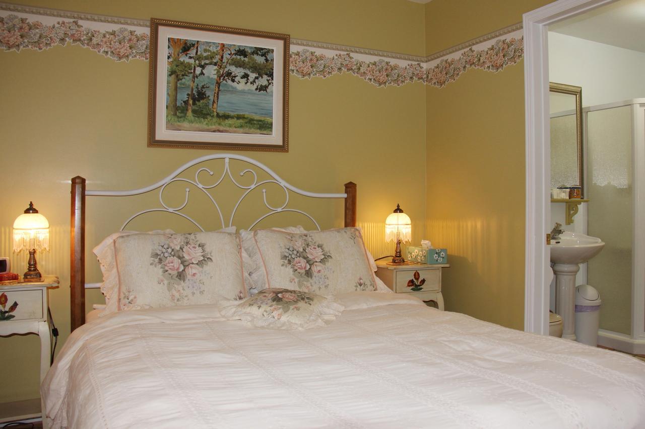 Arkadia Eastman B&B Екстериор снимка